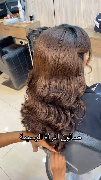 صالون المرأة الوسيمة