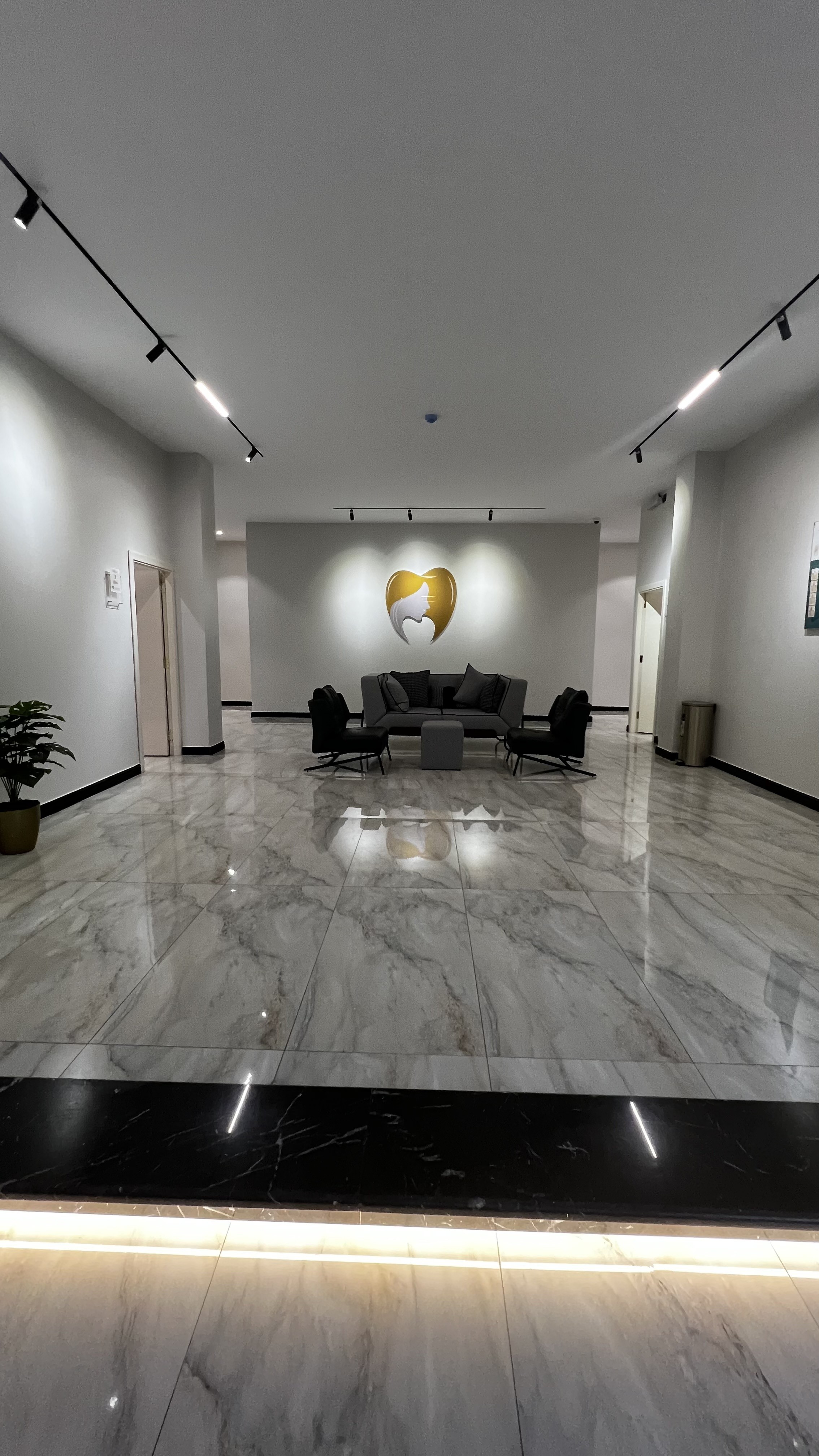 عيادات زيرا الطبية