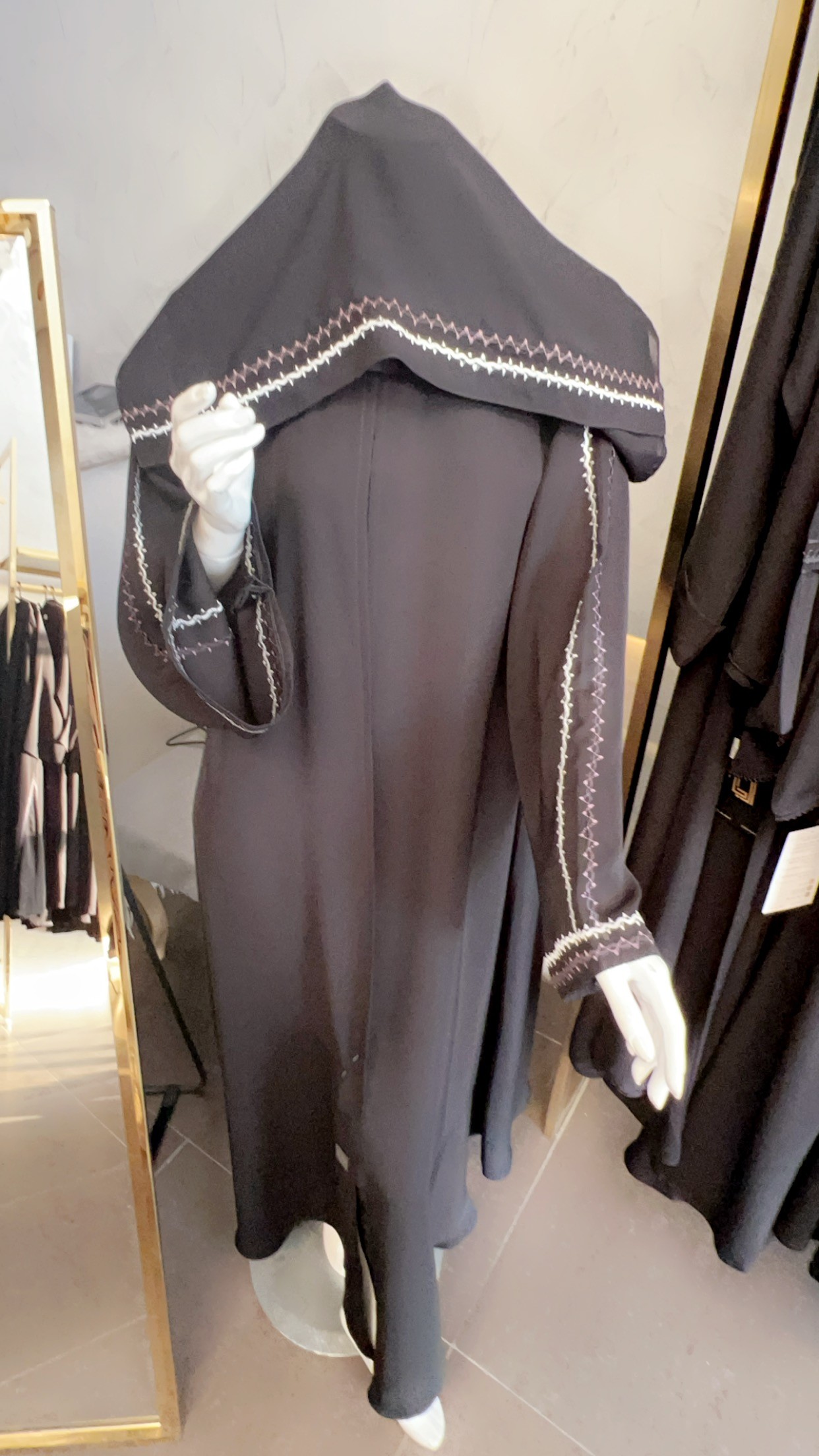 الجاز للعبايات