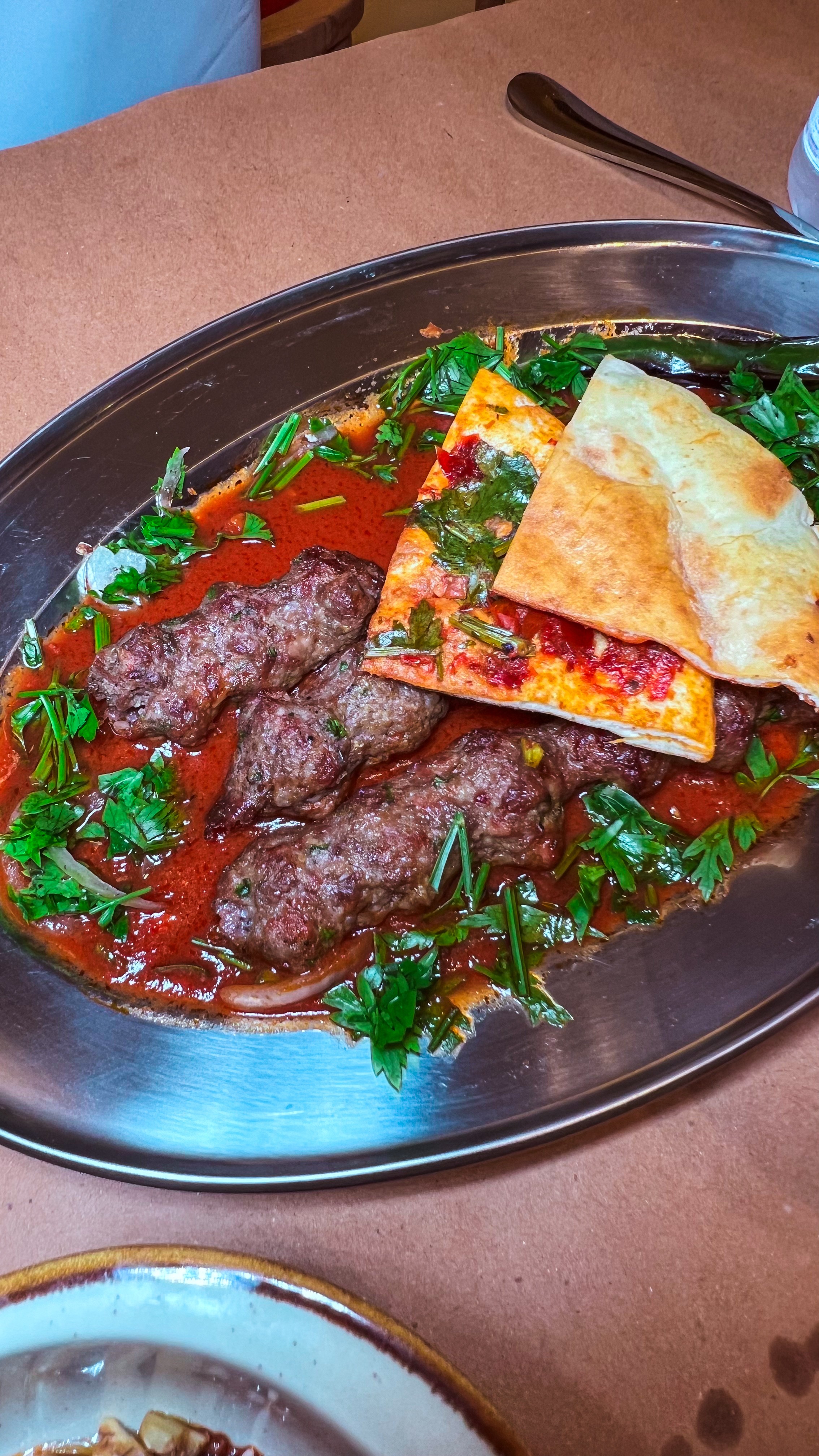 مطاعم نرجس الشام
